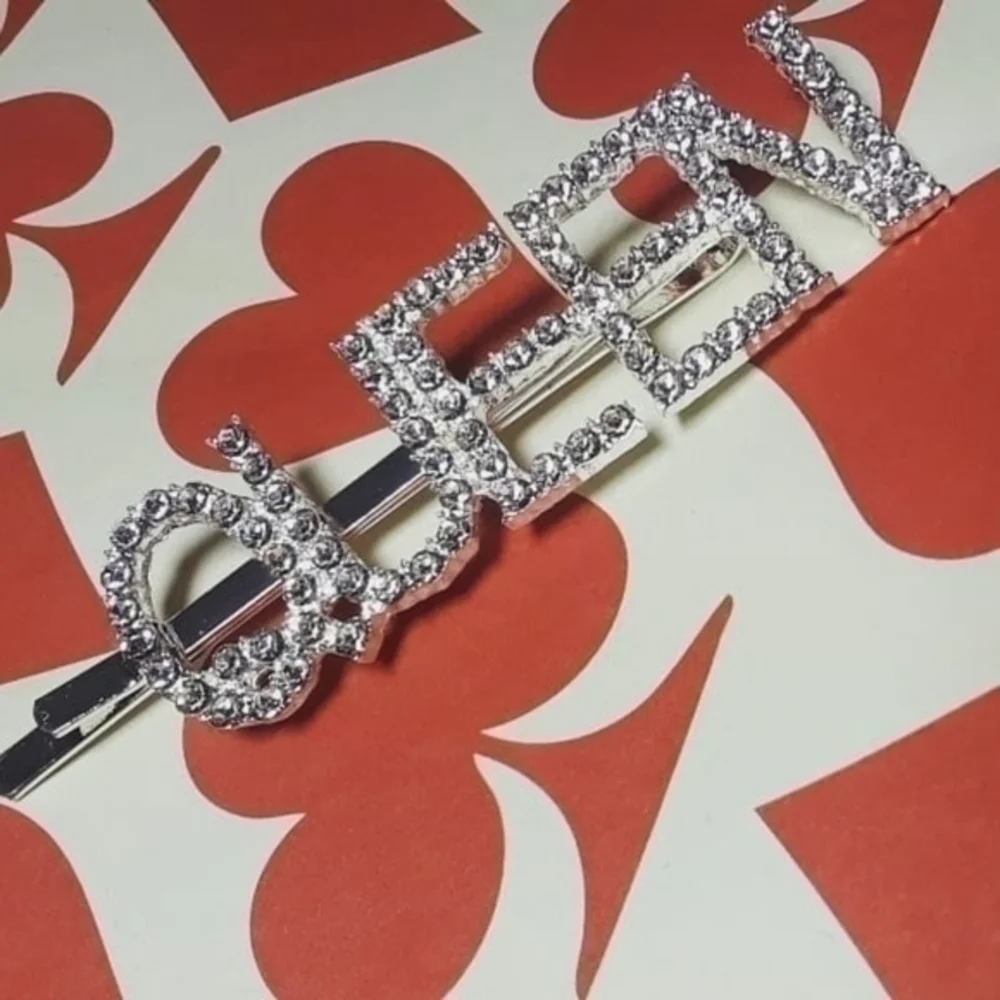 ☄QUEEN CZ ICY HAIR PIN-Silver